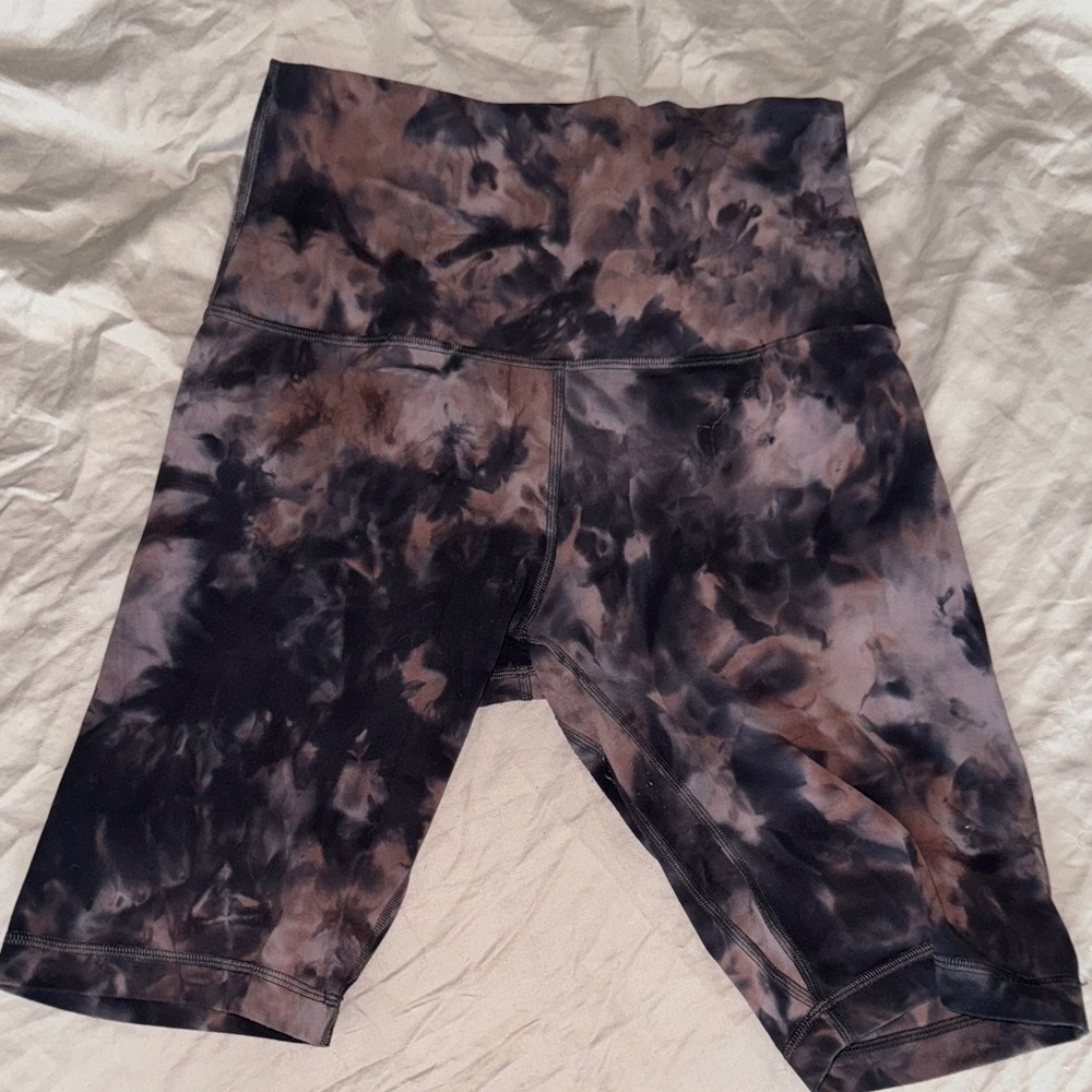 lululemon athletica Black and Brown Tie-Dye Bike Shorts